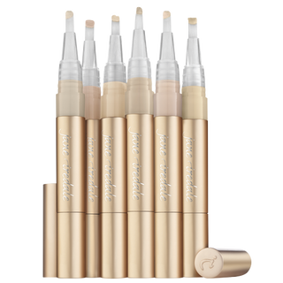 Active light under-eye concealer